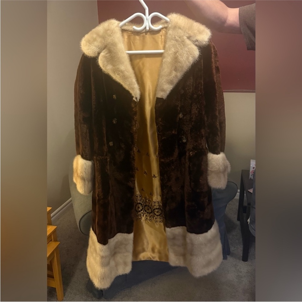 Vintage Genuine Sheared Beaver Fur & Cream Mink Fur-Trimmed Coat